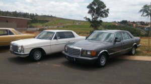 380 SE E 280CEvento de carros clássicos da Merecedes-Benz aconteceu no último sábado no condomínio Pedra Alta, em Campinas Foto: Marcos Rozen/Estadão