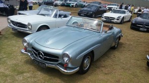 MERCEDES 190 SLEvento de carros clássicos da Merecedes-Benz aconteceu no último sábado no condomínio Pedra Alta, em Campinas Foto: Marcos Rozen/Estadão